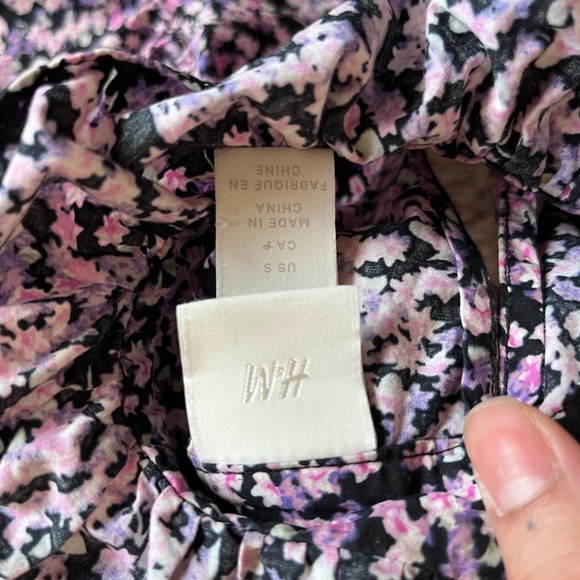 Flowered Blouse - Picture 2 of 3